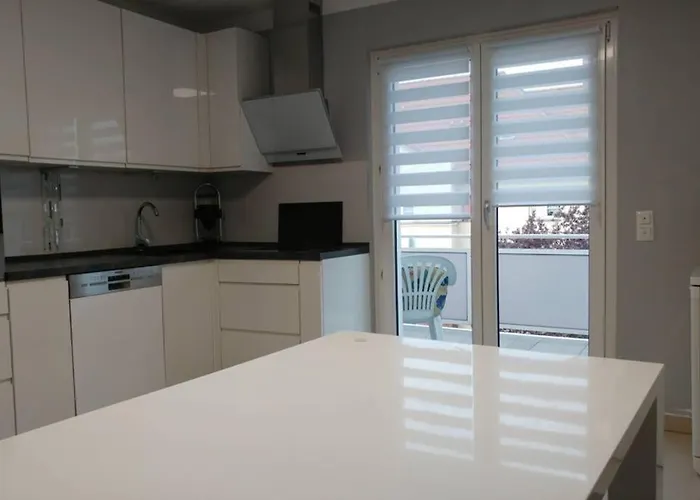 Near Tradefair And 8 Min. Apartamento