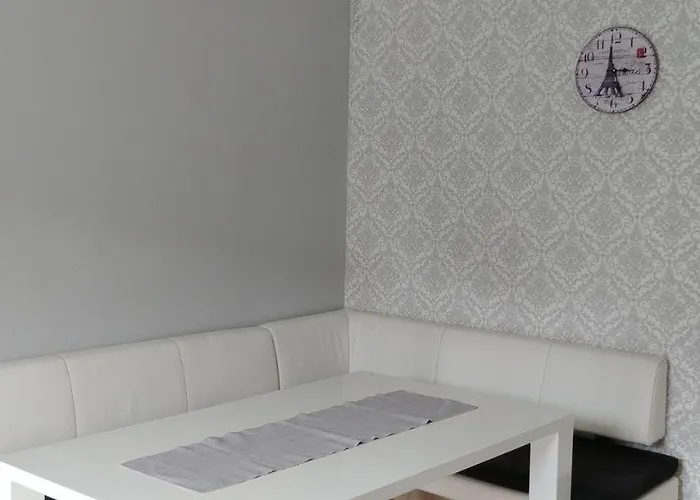 Near Tradefair And 8 Min. Apartamento